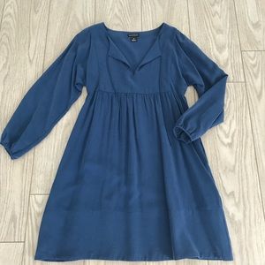 Club Monaco dress . Size: 0. New without tags.